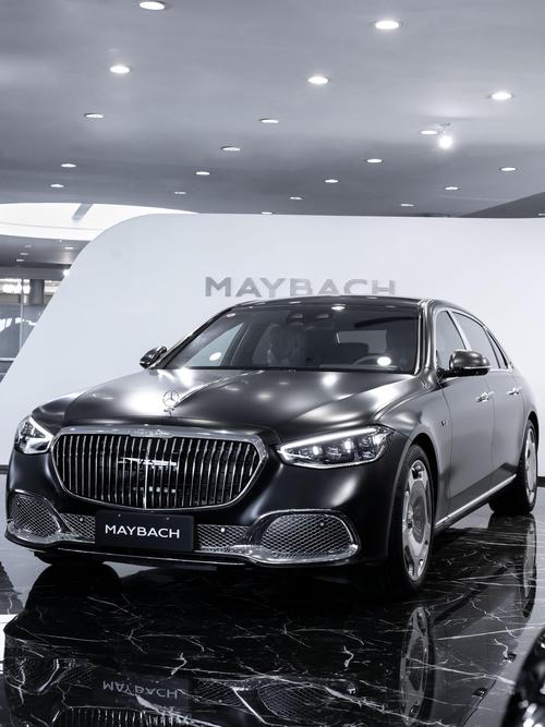 深圳48岚图汽车的售后服务让用户无忧出行，迈巴赫未来的豪华车趋势