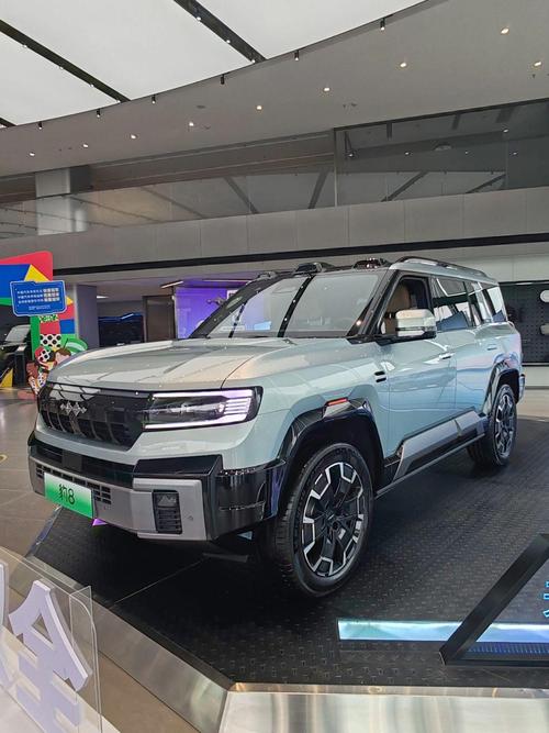 深圳48比亚迪方程豹硬派越野的爆款，英菲尼迪35周年与你共成长